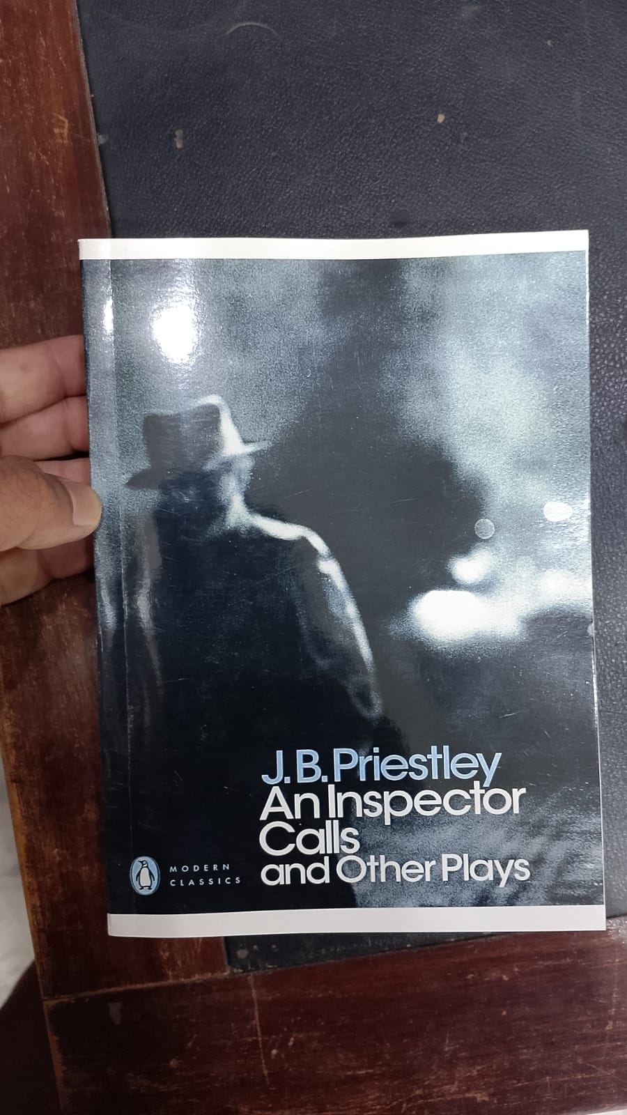 An Inspector Calls and Other Plays | J.B. Priestley | Penguin Modern Classics Drama Collection
